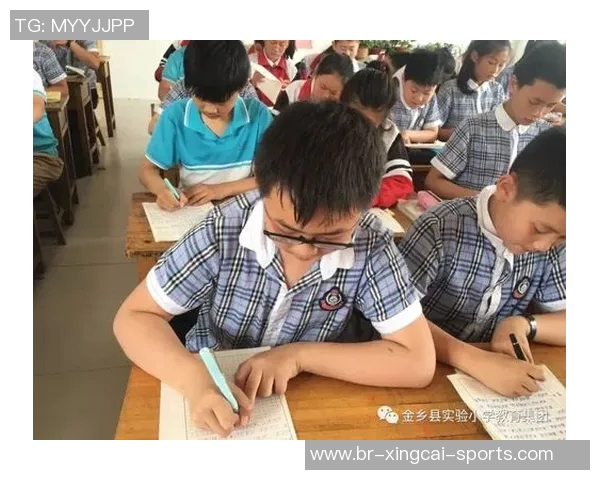 我的特长踢足球的作文 我的特长踢足球的作文