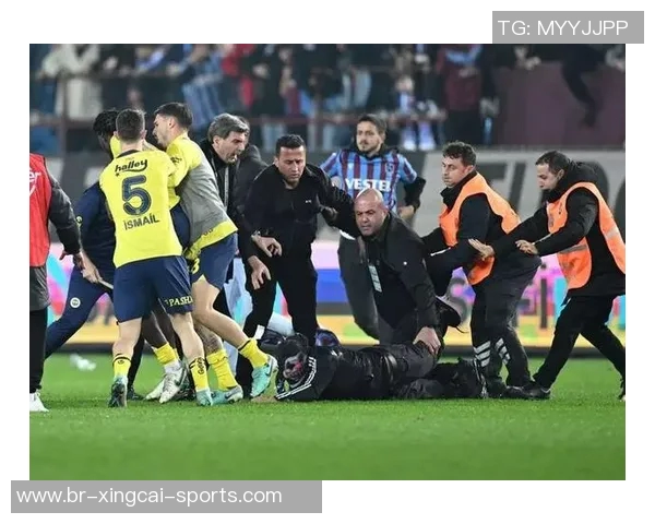 足球篮球爆吧热议赛季精彩瞬间球迷互动不断激情四溢